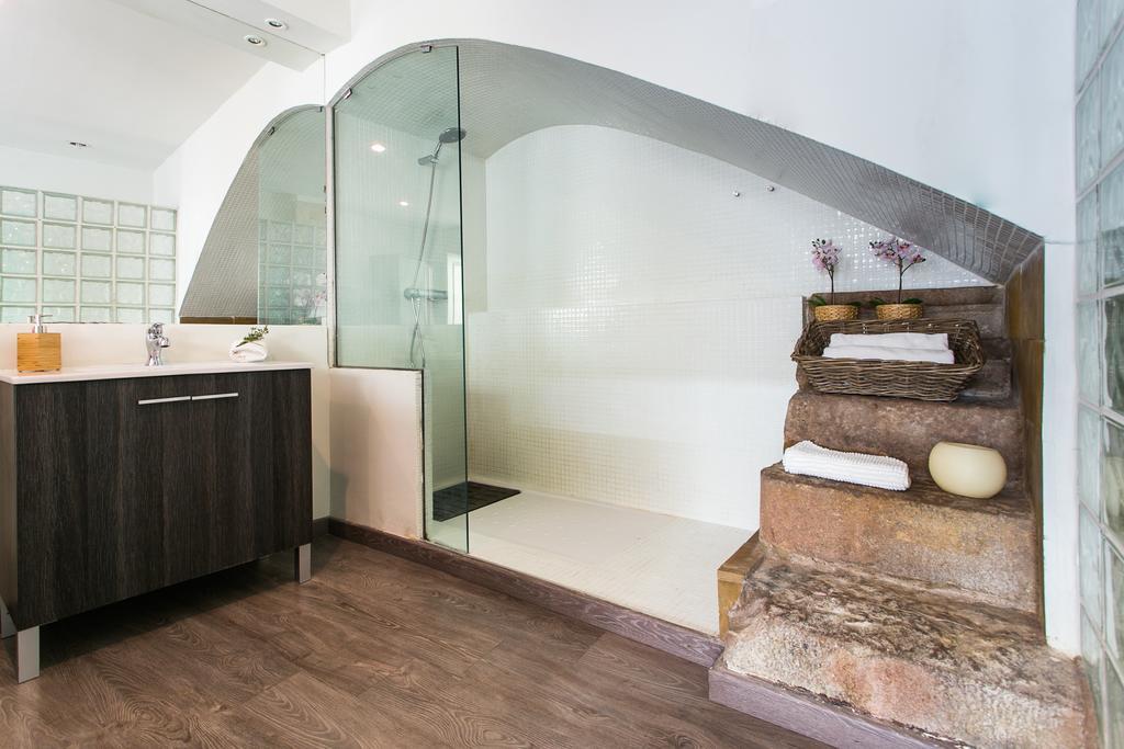 Apartment 4